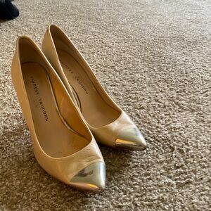 Chinese laundry 8 beige with silver metal tip